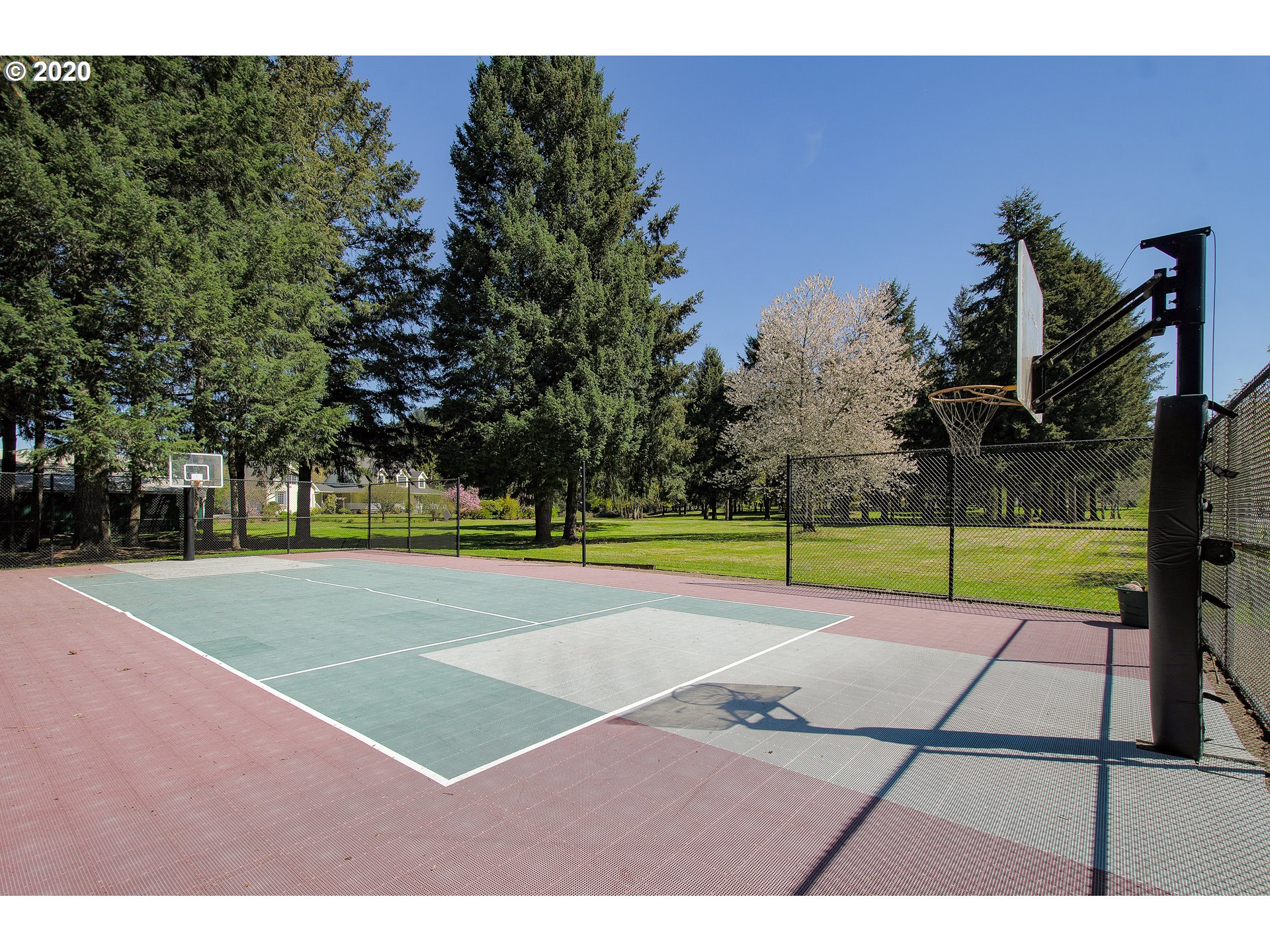 19303 Southeast Semple Road Damascus, OR 97089 - Photo 26 of 32 a view of a tennis court