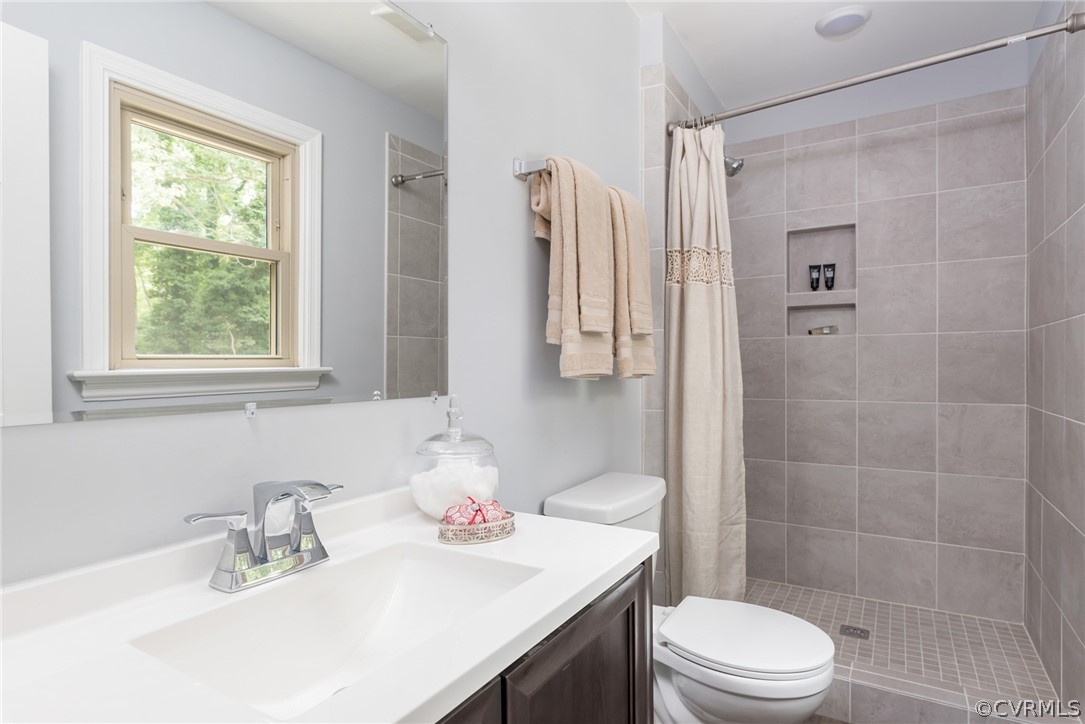 9521 Trails End Road Midlothian, VA 23112 - Photo 13 of 37