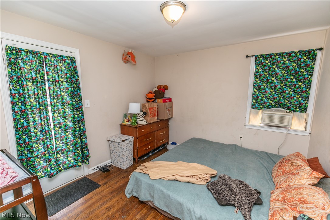 13556 Cedar Road Cleveland, OH 44118 - Photo 6 of 27