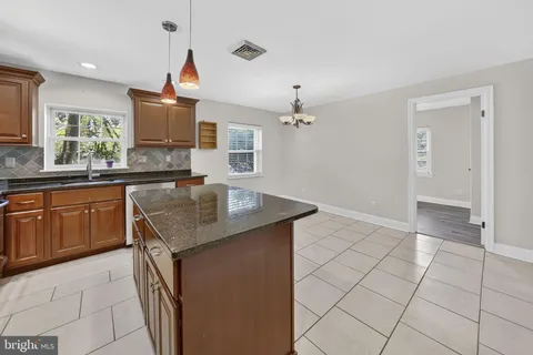 $475,000 | 66 Birchwood Knoll, Lawrence Township, NJ 08648