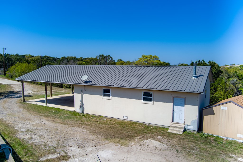 305 Teague Road Kerrville, TX 78028 - Photo 33 of 46