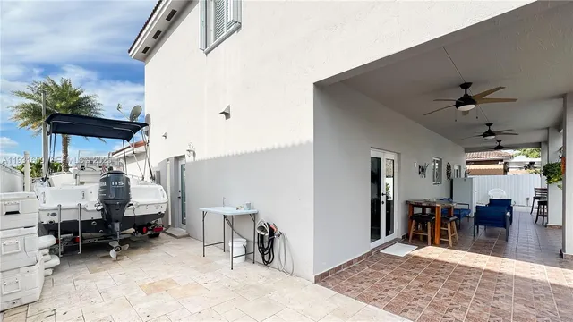 a view of a living room