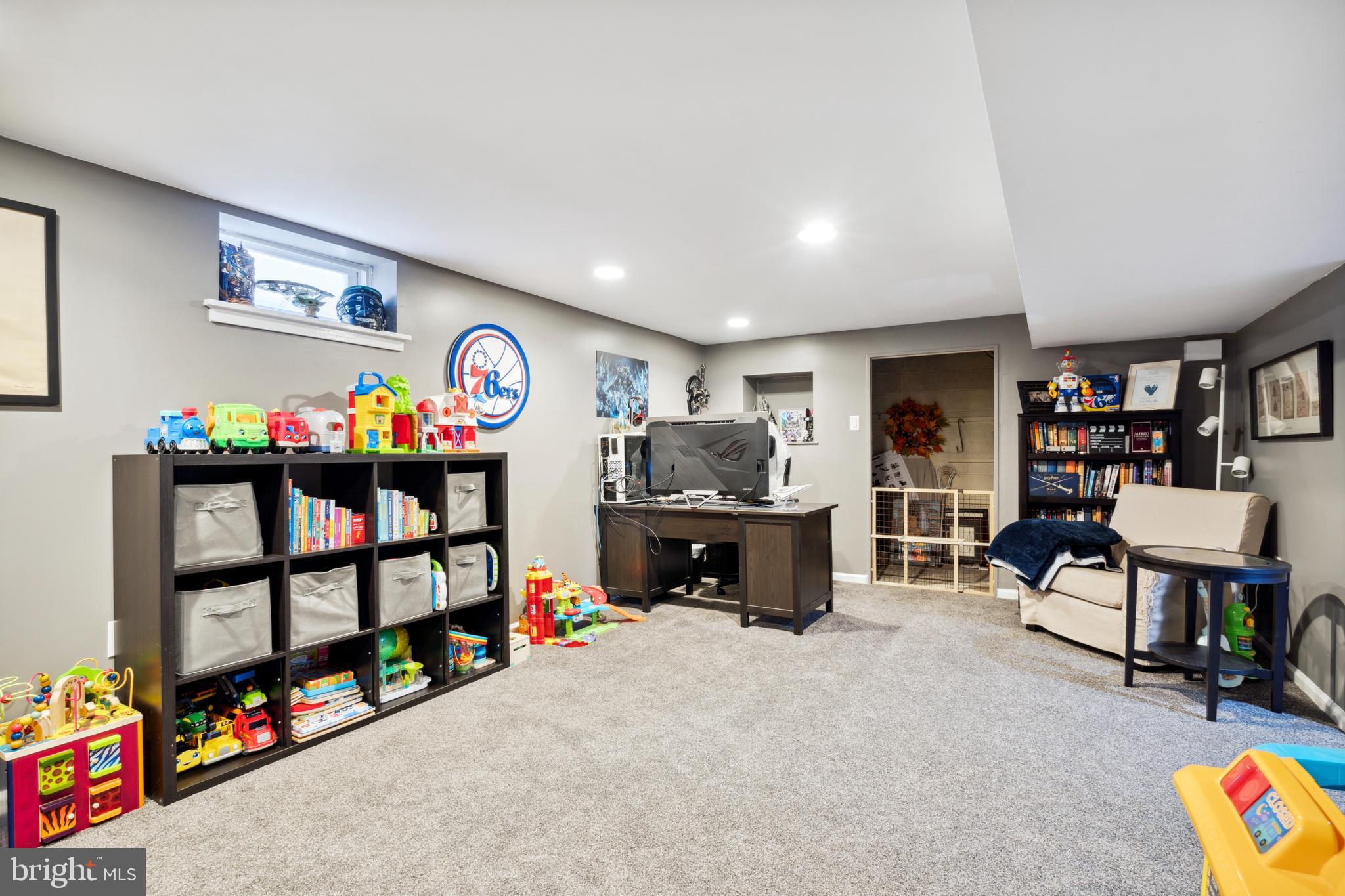 237 Fitzwatertown Road Willow Grove, PA 19090 - Photo 19 of 28 Office/Study