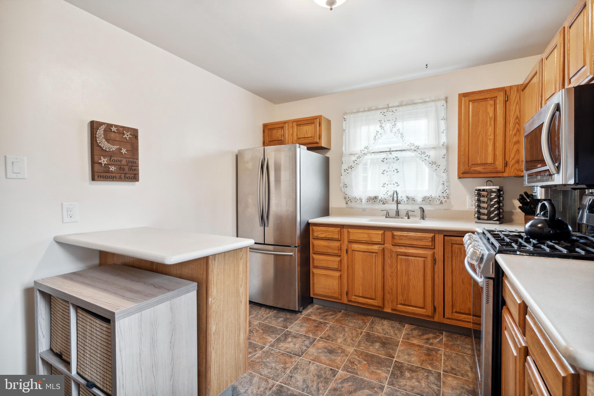 237 Fitzwatertown Road Willow Grove, PA 19090 - Photo 8 of 28 Kitchen