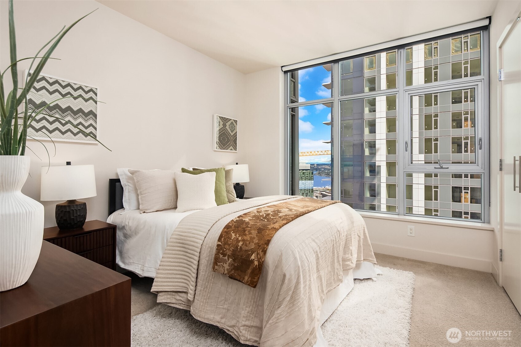 583 Battery Street, Unit 3002N Seattle, WA 98121 - Photo 14 of 39