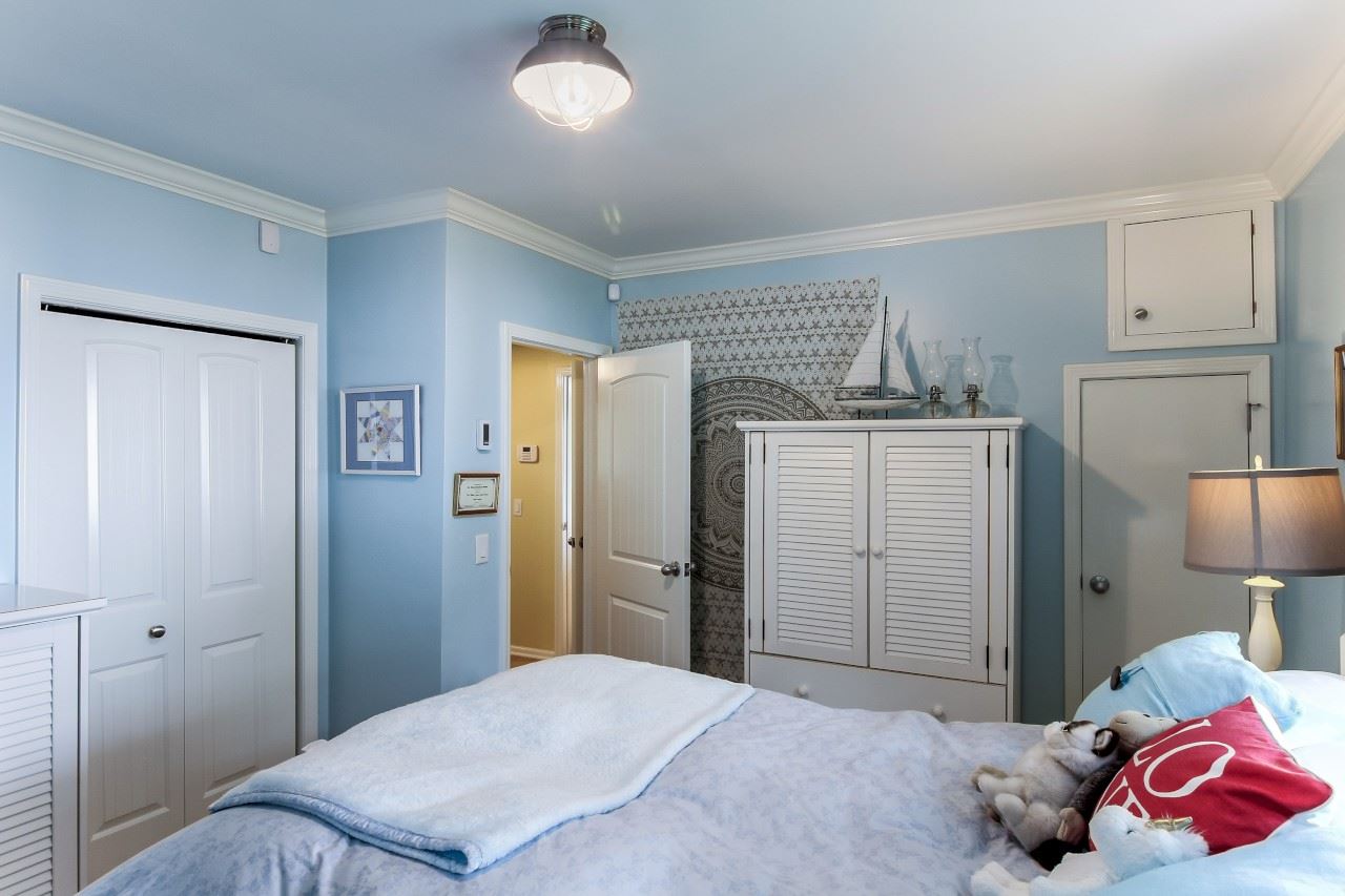 8179 East Shore Road Traverse City, MI 49686 - Photo 26 of 76 1872313-25.JPG