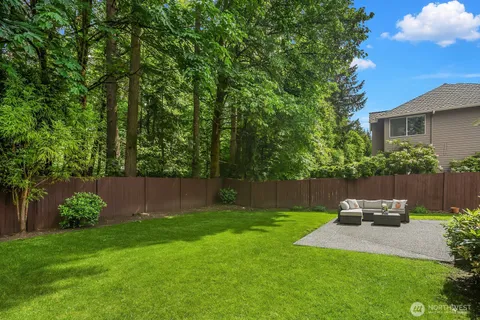 $1,528,000 | 4020 262nd Place Southeast, Sammamish, WA 98029
