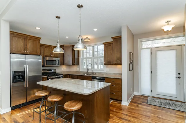 $500,000 | 2359 Weston Place Southwest, Rochester, MN 55902