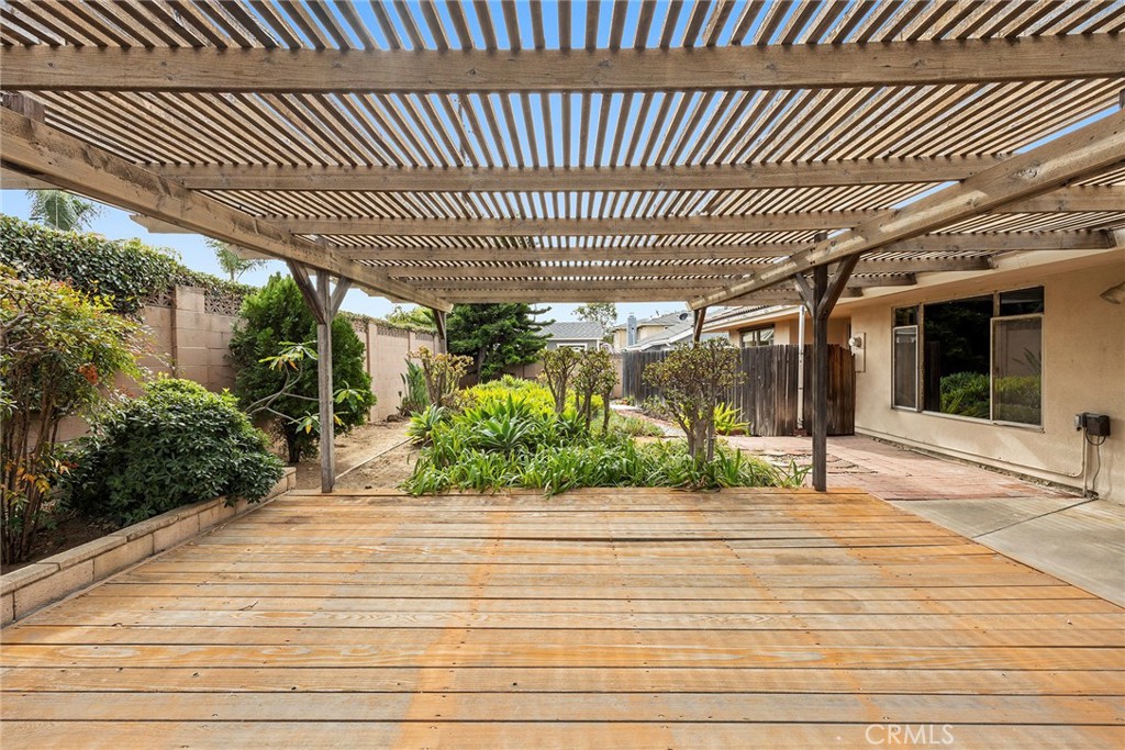 3116 Firethorne Avenue Fullerton, CA 92835 - Photo 24 of 32 a entryway view with a garden
