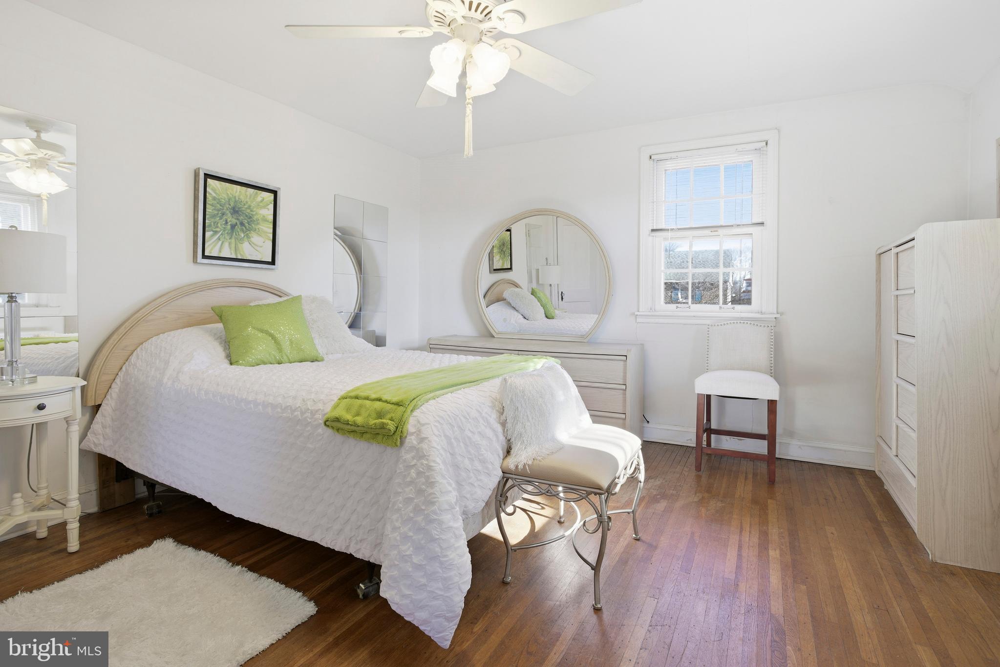 1121 Chester Pike Crum Lynne, PA 19022 - Photo 15 of 26