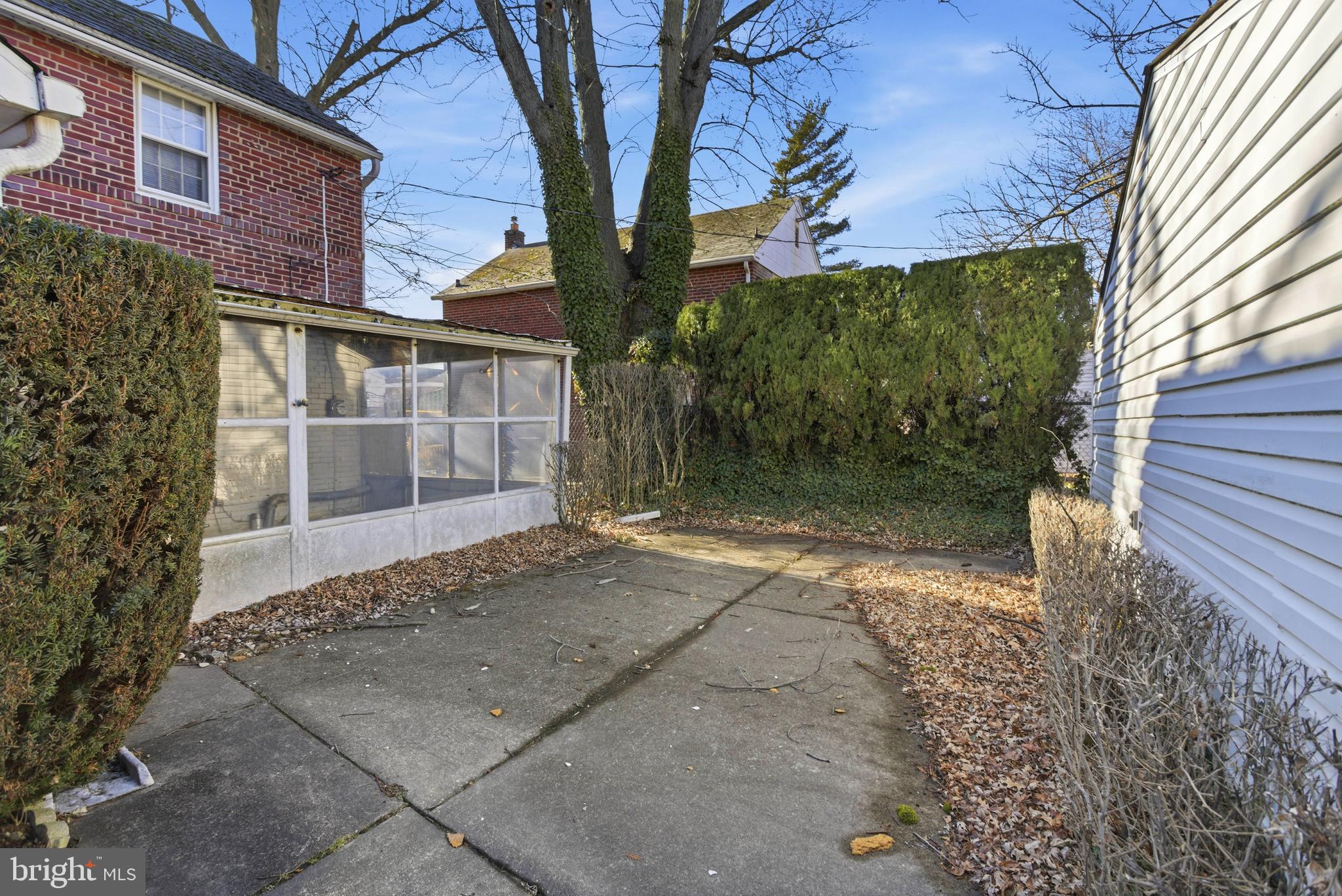 1121 Chester Pike Crum Lynne, PA 19022 - Photo 24 of 26