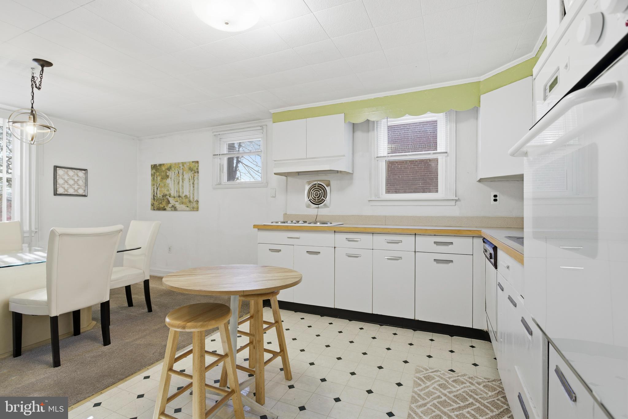 1121 Chester Pike Crum Lynne, PA 19022 - Photo 10 of 26