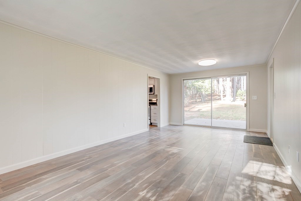 21 Ansie Road Chelmsford, MA 01824 - Photo 13 of 19