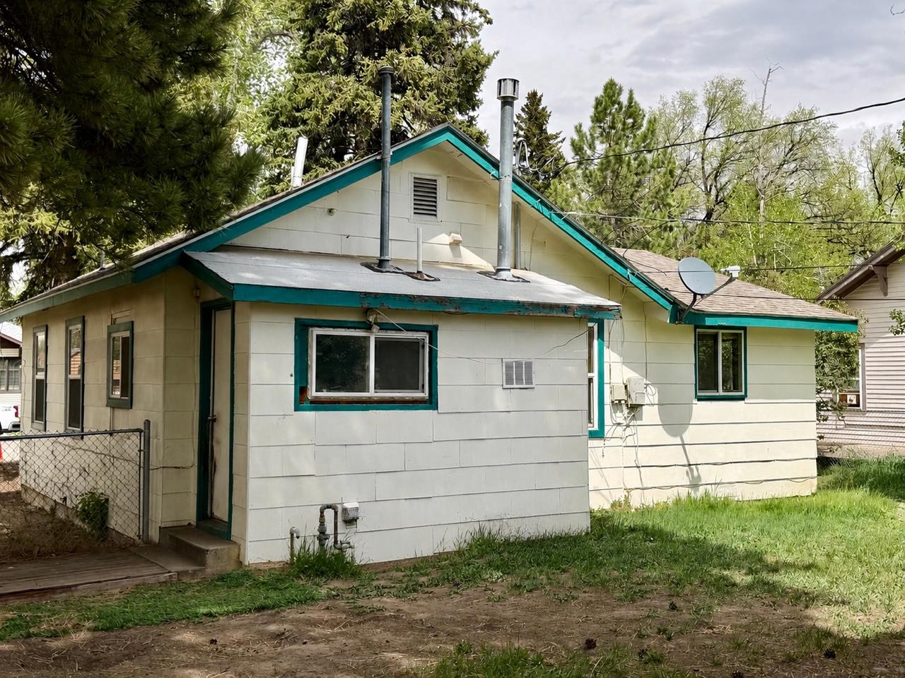 371 Cascade Street Lander, WY 82520 - Photo 3 of 29