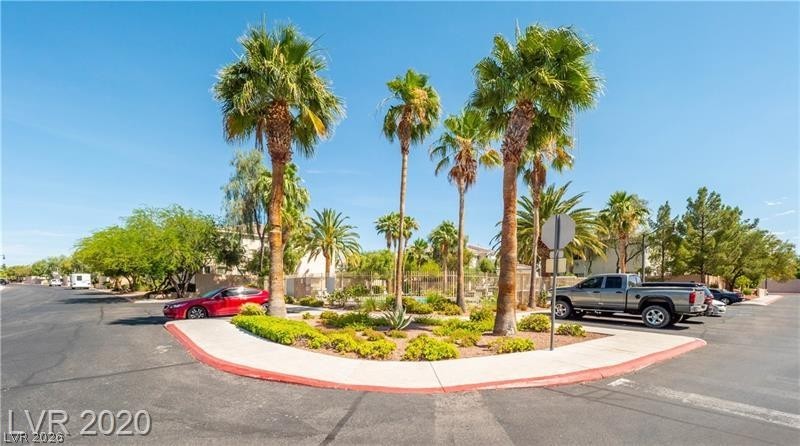2573 Upton Court Henderson, NV 89052 - Photo 2 of 29