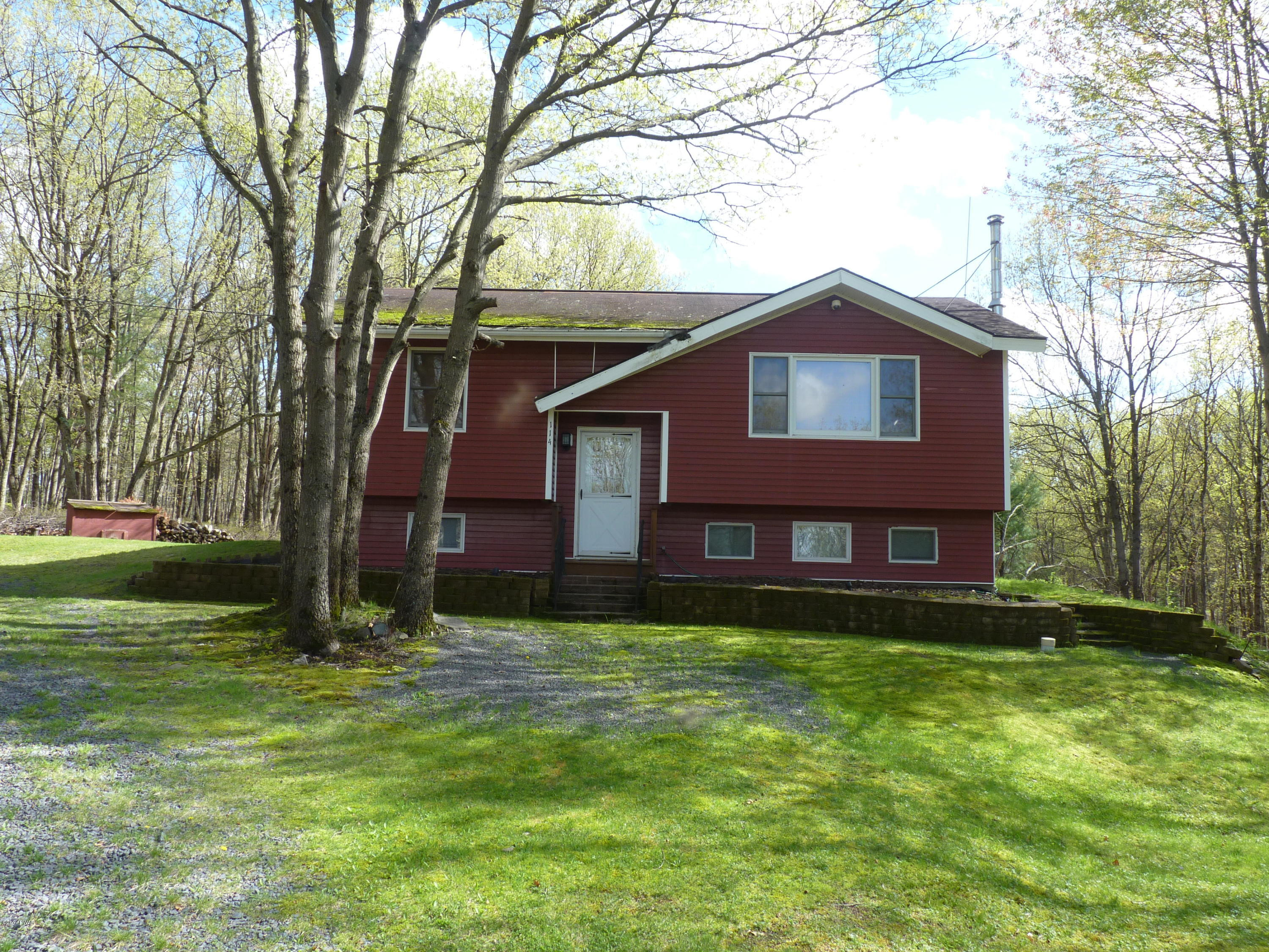 114 Mountain View Road Greeley, PA 18425 - Photo 1 of 27