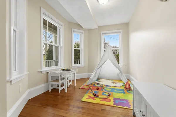 $979,500 | 5 Pickett Street, Beverly, MA 01915