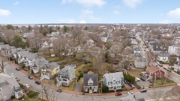 $979,500 | 5 Pickett Street, Beverly, MA 01915
