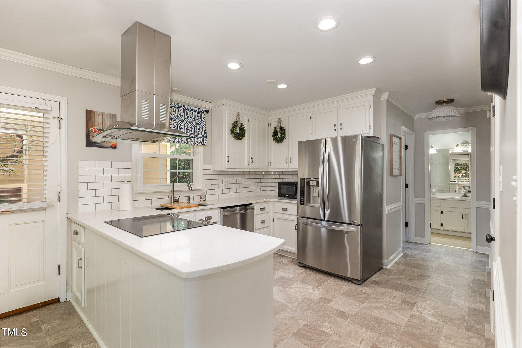 4728 Cedarfield Drive Raleigh, NC 27606 - Photo 6 of 29 009_cy1a1600-edit