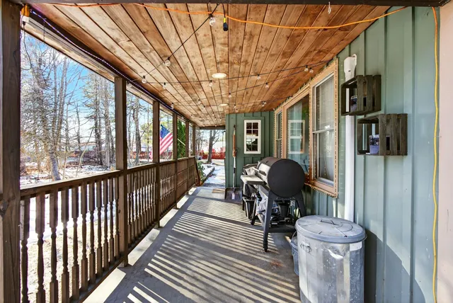 $589,000 | 5 Sand Bar Road, Windham, ME 04062