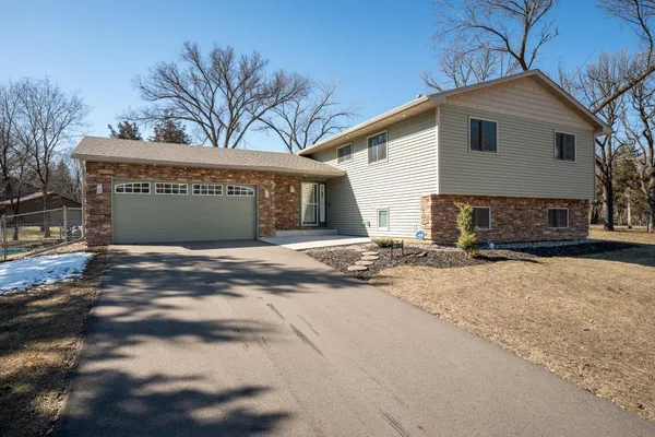 $649,900 | 11660 Lehigh Avenue South, Hastings, MN 55033