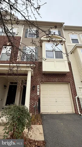 $2,600 | 2901 Chinkapin Oak Lane, Woodbridge, VA 22191