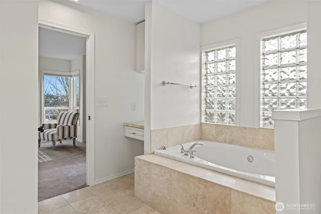 $1,549,995 | 1203 5th Avenue North, Seattle, WA 98109