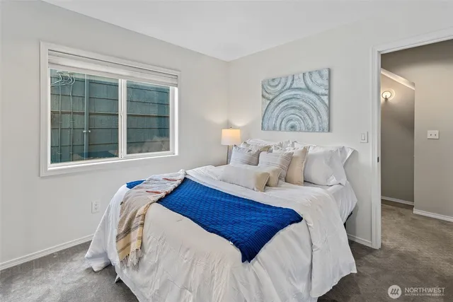 $1,549,995 | 1203 5th Avenue North, Seattle, WA 98109