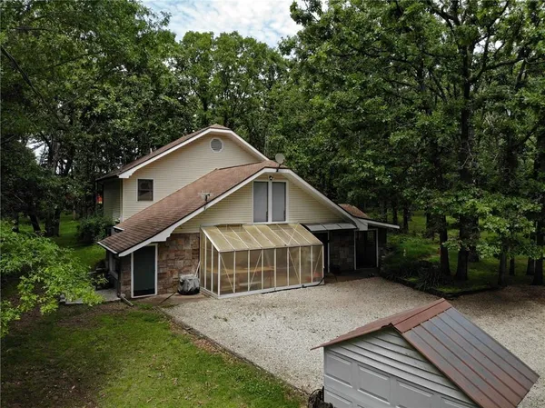 $334,000 | 22303 County 253 Road, Wheatland, MO 65779