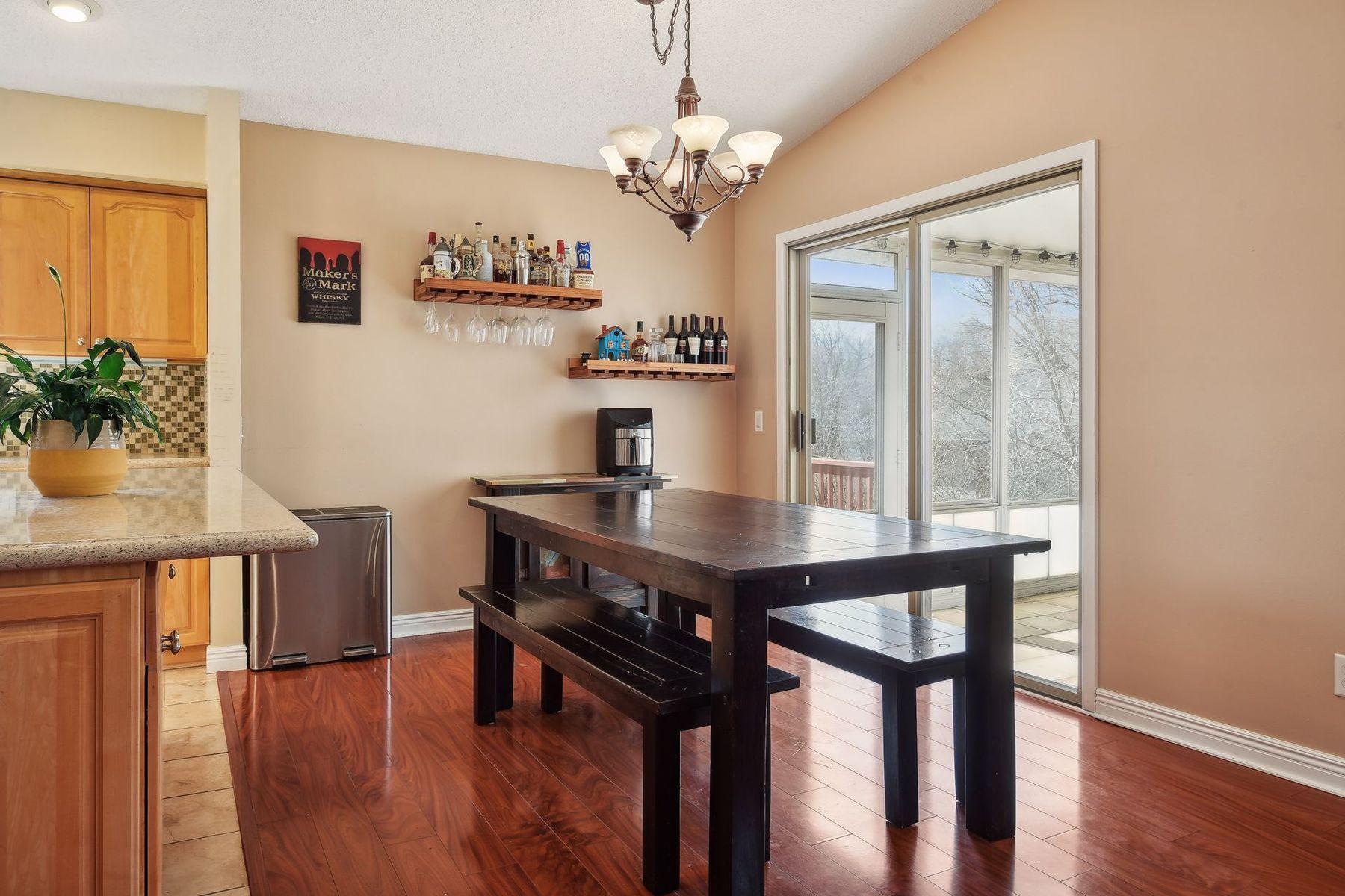 8775 Darnel Road Eden Prairie, MN 55344 - Photo 11 of 38 Gallery Image 11