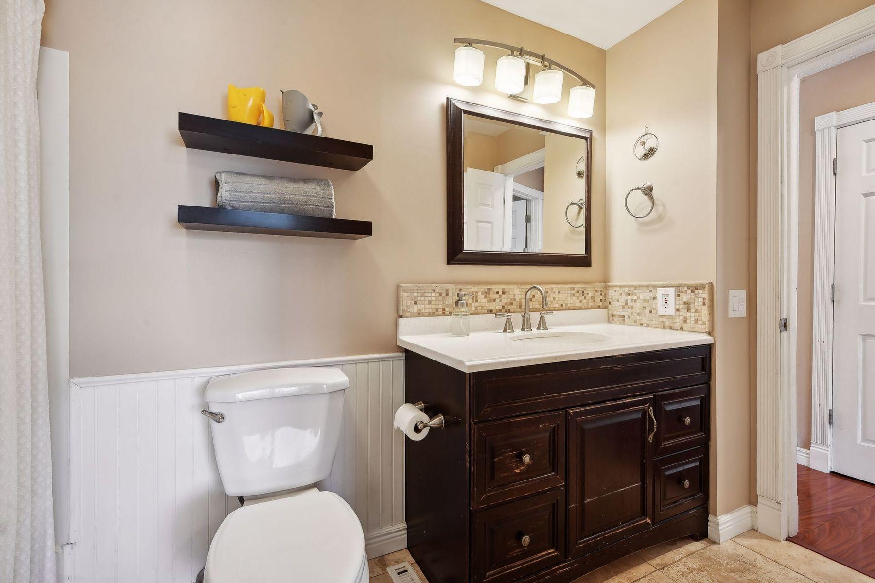 8775 Darnel Road Eden Prairie, MN 55344 - Photo 17 of 38 Gallery Image 17