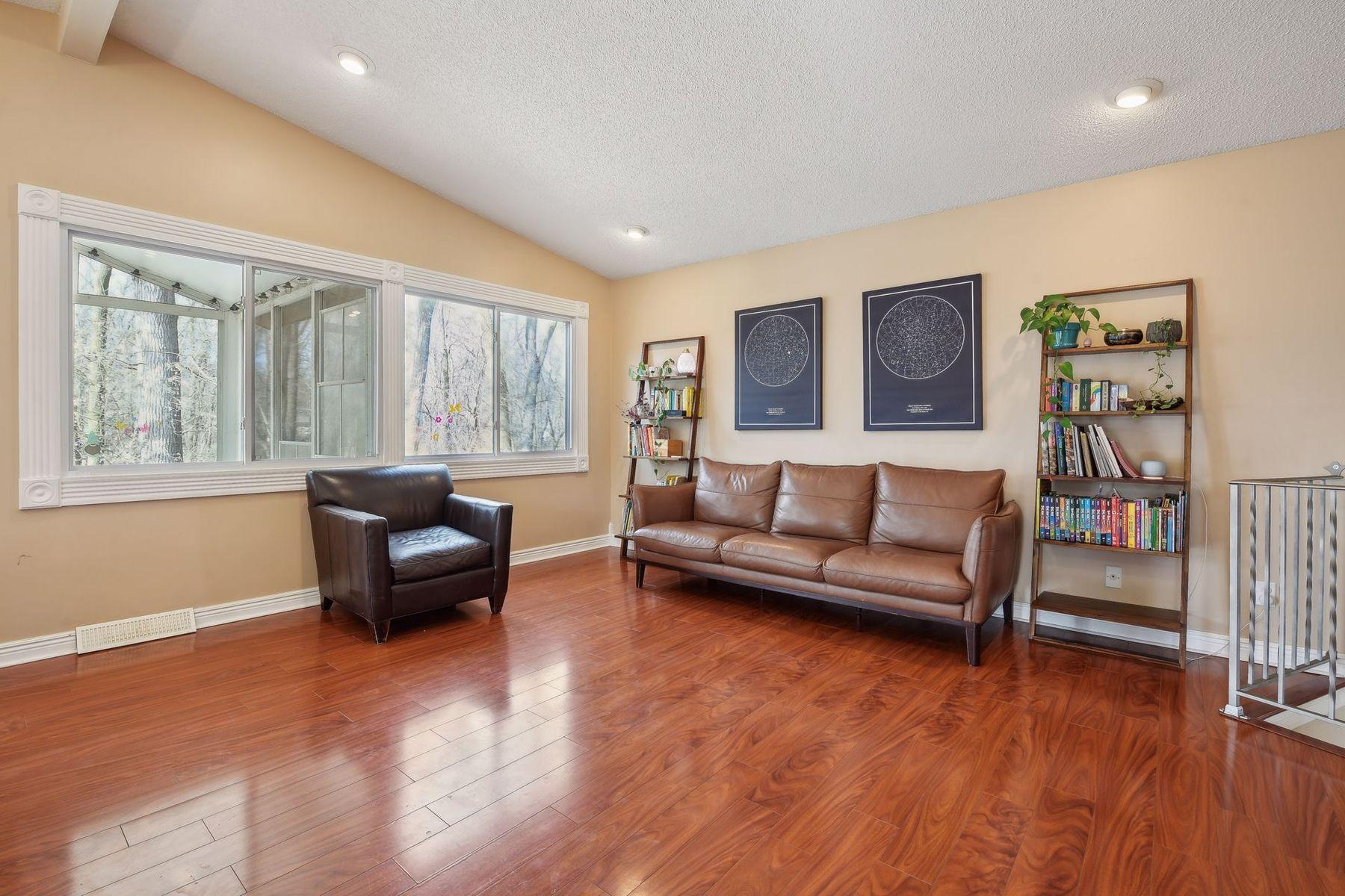 8775 Darnel Road Eden Prairie, MN 55344 - Photo 7 of 38 Gallery Image 7