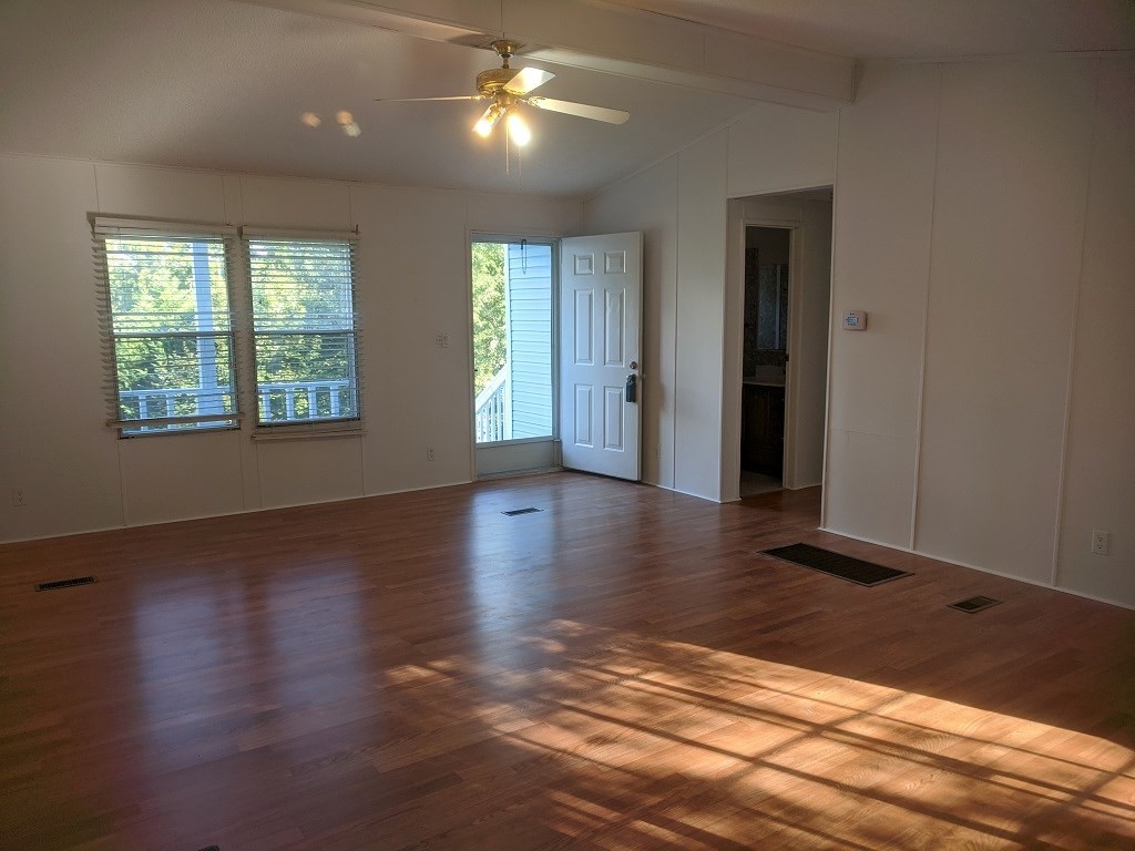 557 Hungry Hollow Road Southeast Cleveland, TN 37323 - Photo 3 of 24 Gallery Image 3
