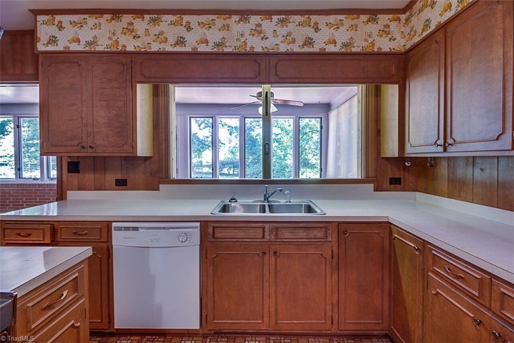 650 Redding Road Asheboro, NC 27203 - Photo 7 of 30 Gallery Image 7