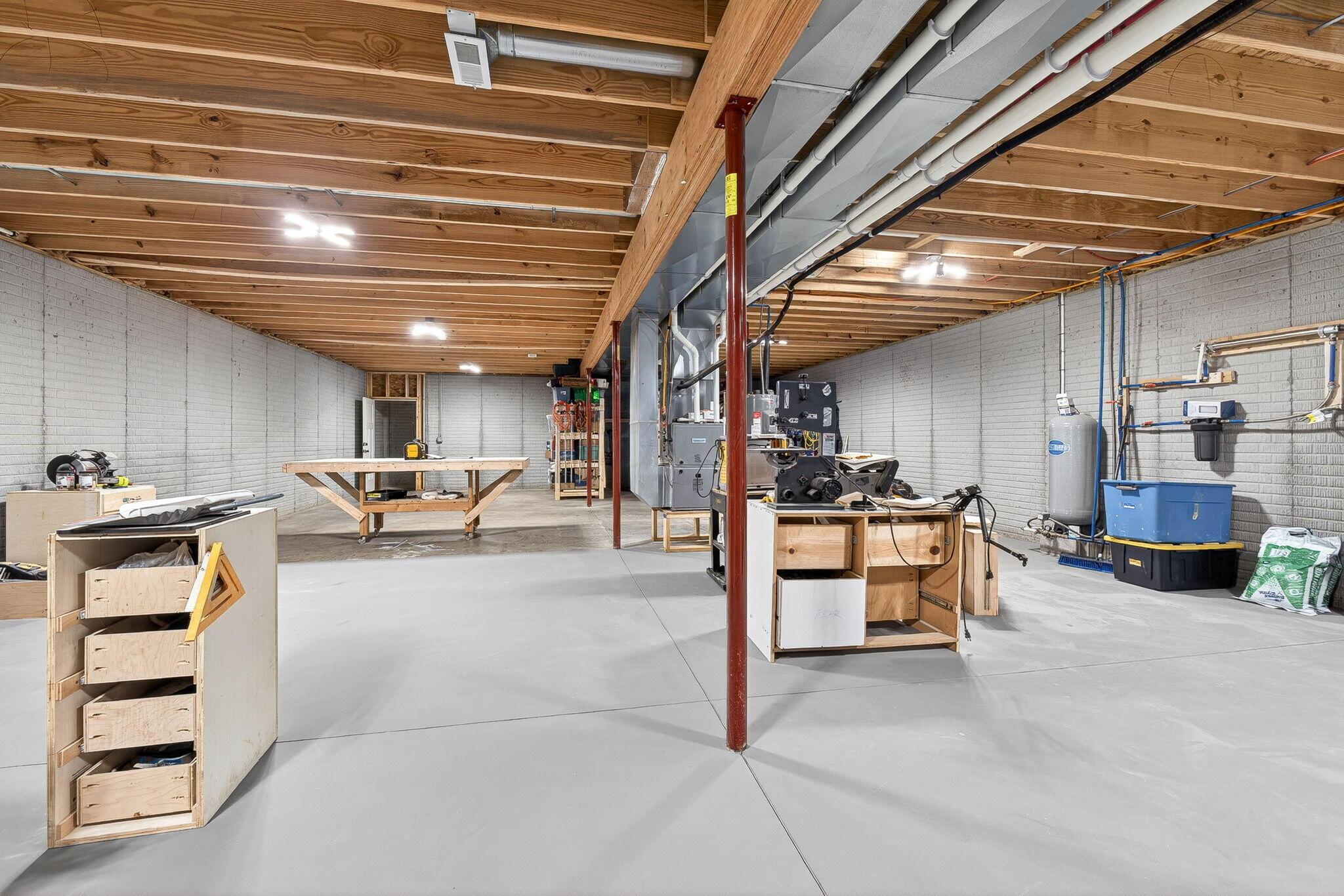 25461 Shoemaker Road Circleville, OH 43113 - Photo 53 of 61 25461 Shoemaker (Interior)-41