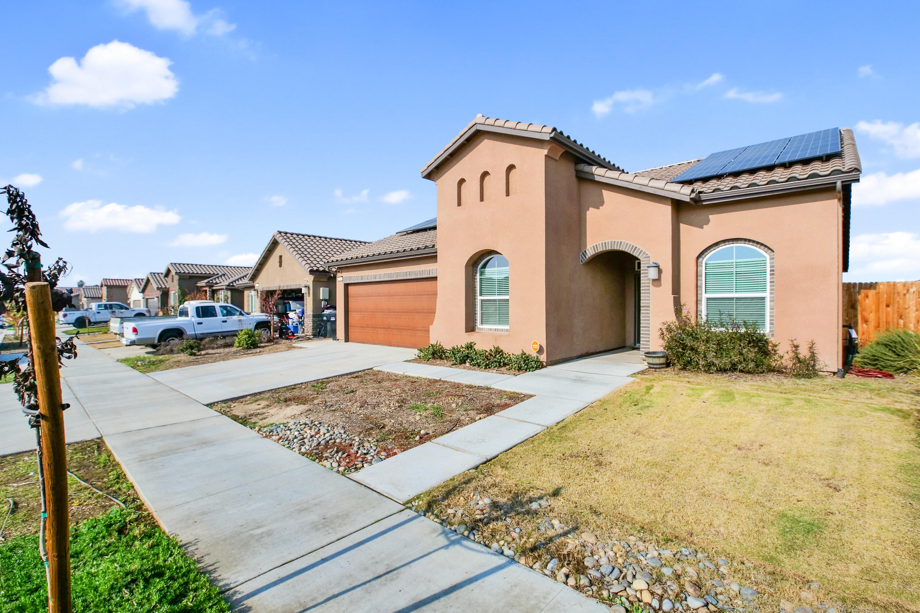 636 Strada Street Lemoore, CA 93245 - Photo 3 of 32 P1136244