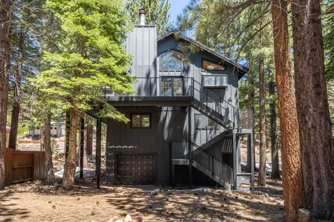 $1,199,000 | 235 Forest Trail, Unit 5, Mammoth Lakes, CA 93546