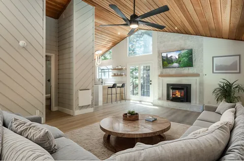 $1,199,000 | 235 Forest Trail, Unit 5, Mammoth Lakes, CA 93546