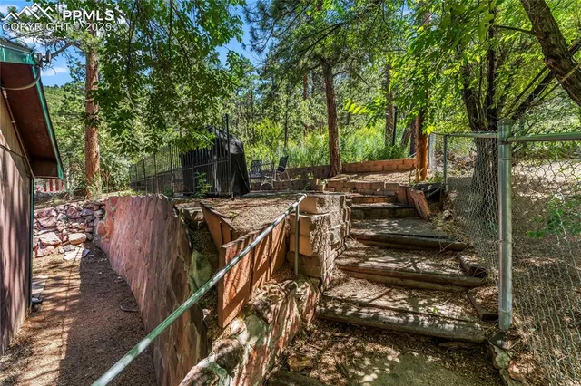 a view of an outdoor space with seating area