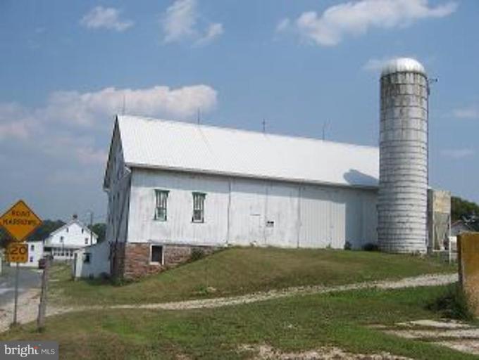 Barn