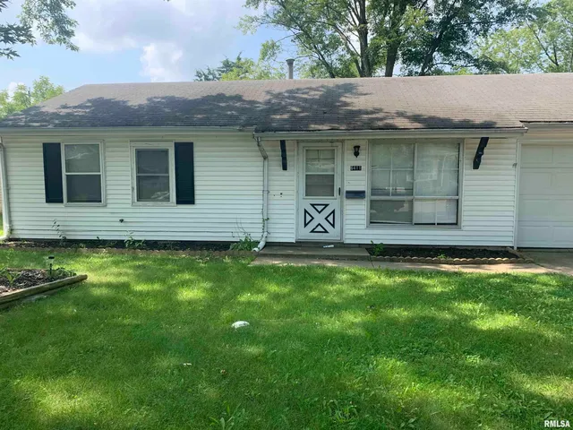 $1,199 | 6411 North Randwick Road, Peoria, IL 61615