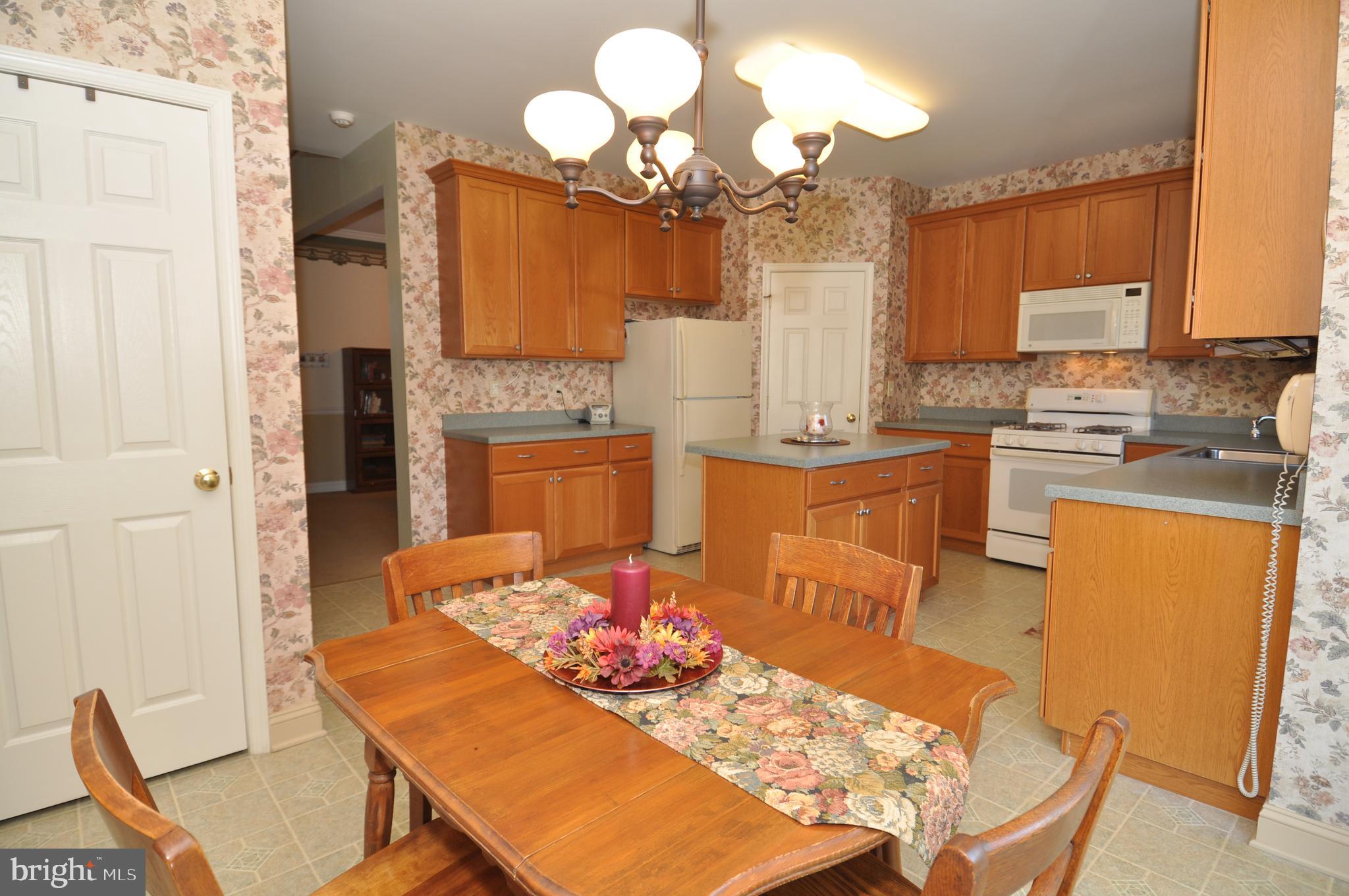 9 Cobblestone Court Columbus, NJ 08022 - Photo 11 of 37