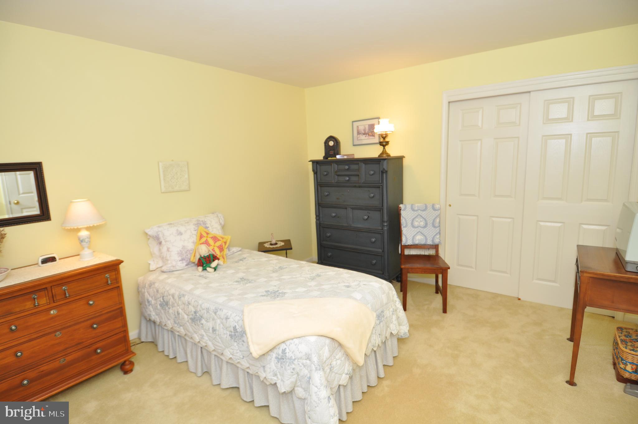 9 Cobblestone Court Columbus, NJ 08022 - Photo 17 of 37