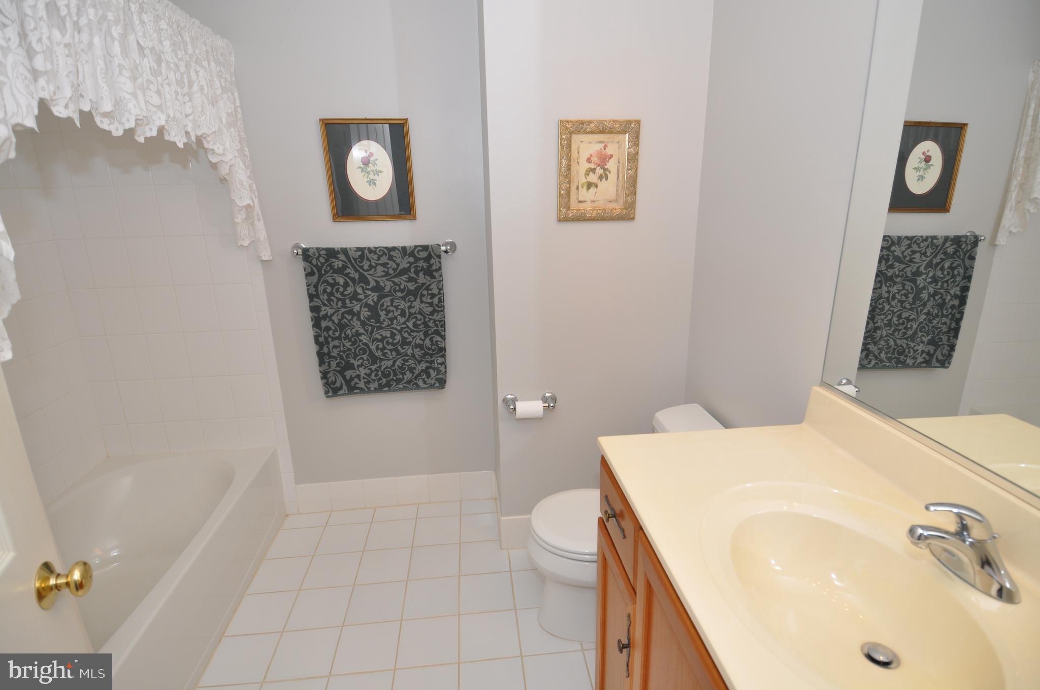 9 Cobblestone Court Columbus, NJ 08022 - Photo 19 of 37