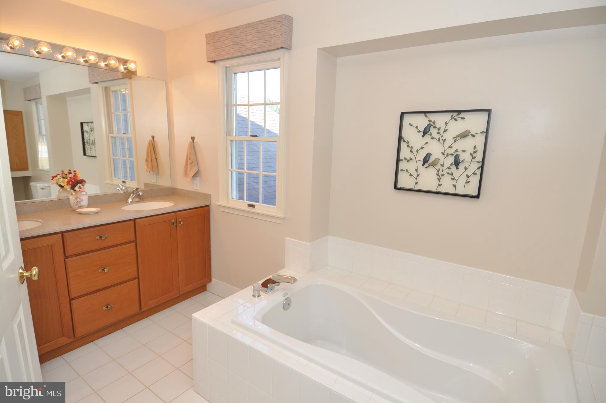 9 Cobblestone Court Columbus, NJ 08022 - Photo 25 of 37