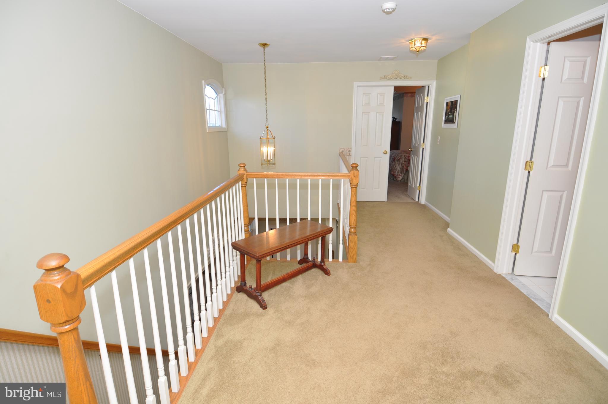 9 Cobblestone Court Columbus, NJ 08022 - Photo 26 of 37