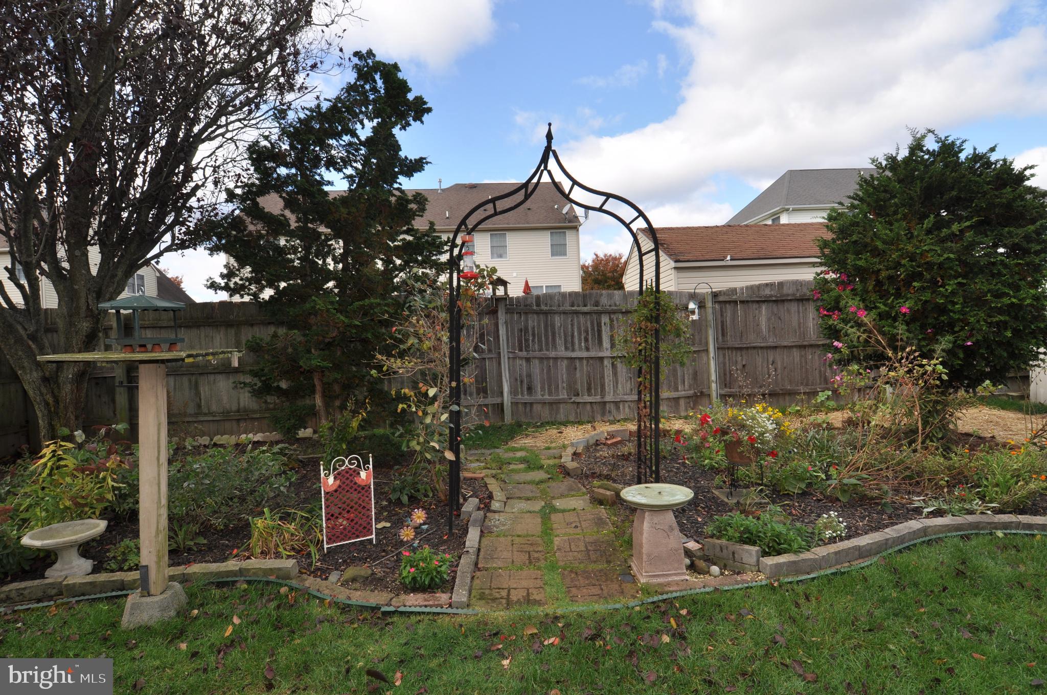 9 Cobblestone Court Columbus, NJ 08022 - Photo 30 of 37