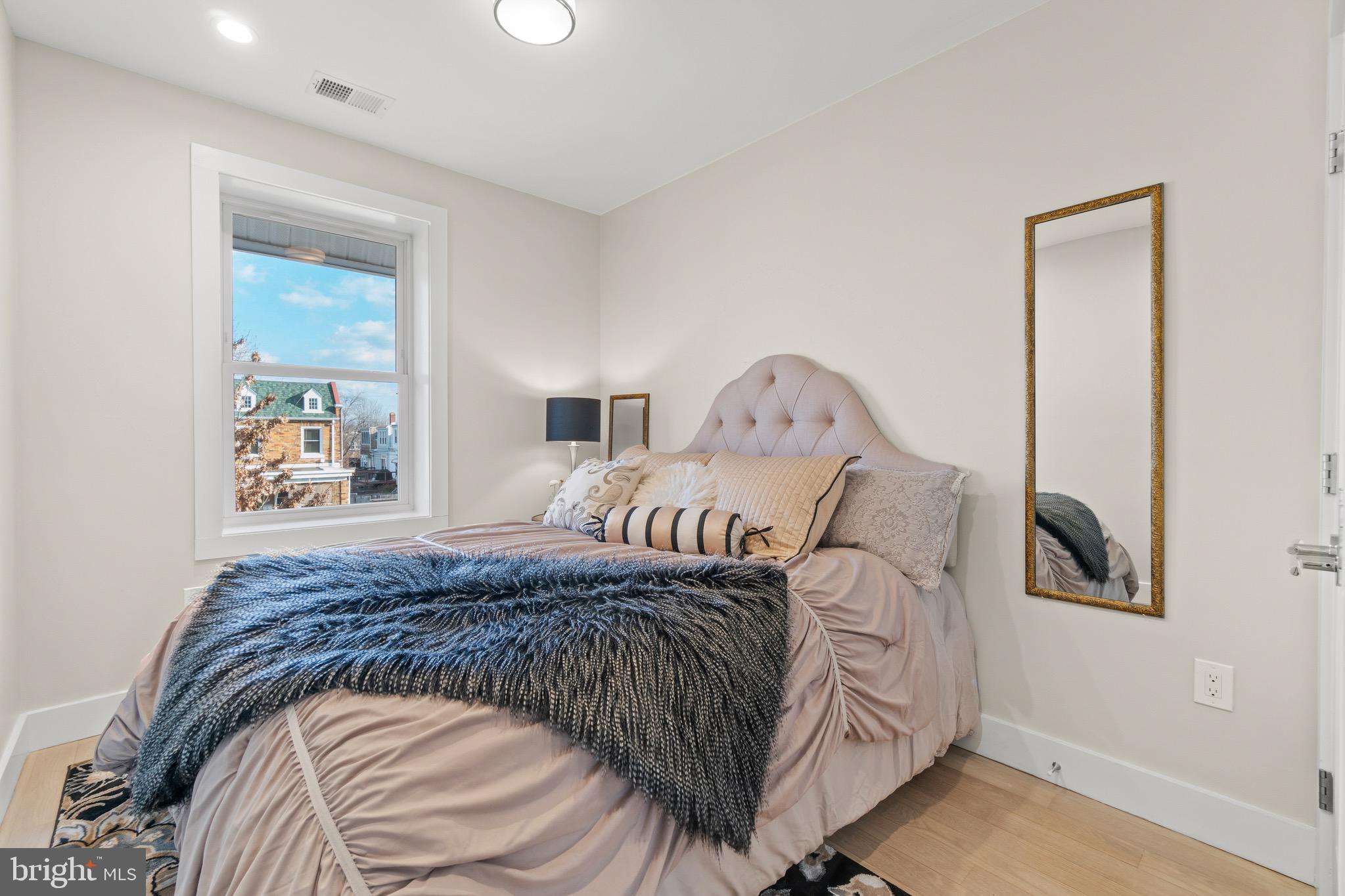 314 17th Place Northeast Washington, DC 20002 - Photo 19 of 30 Second bedroom