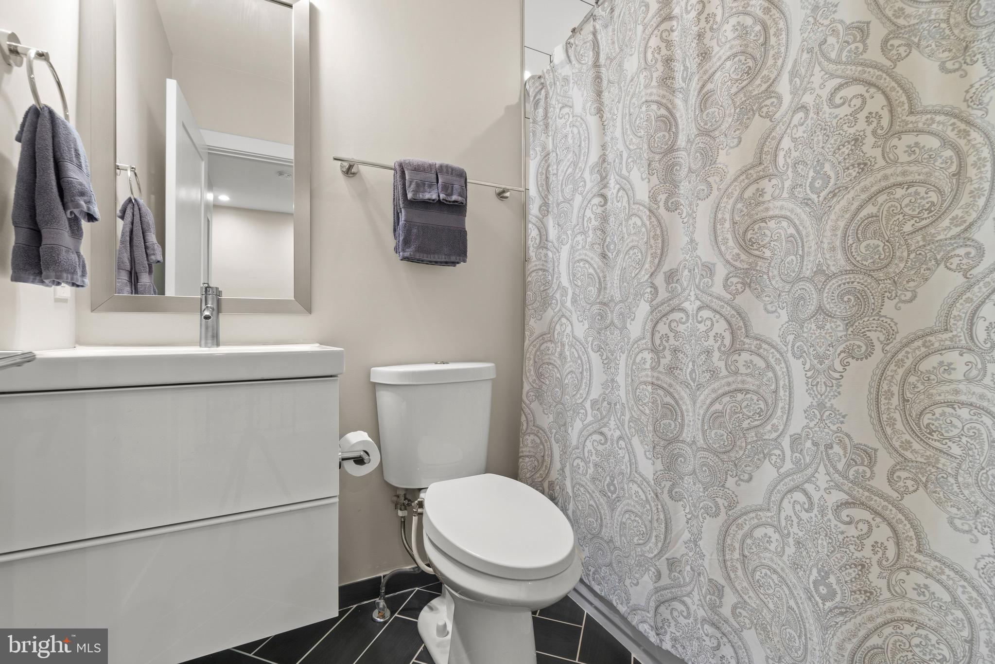 314 17th Place Northeast Washington, DC 20002 - Photo 22 of 30 Upstairs bathroom