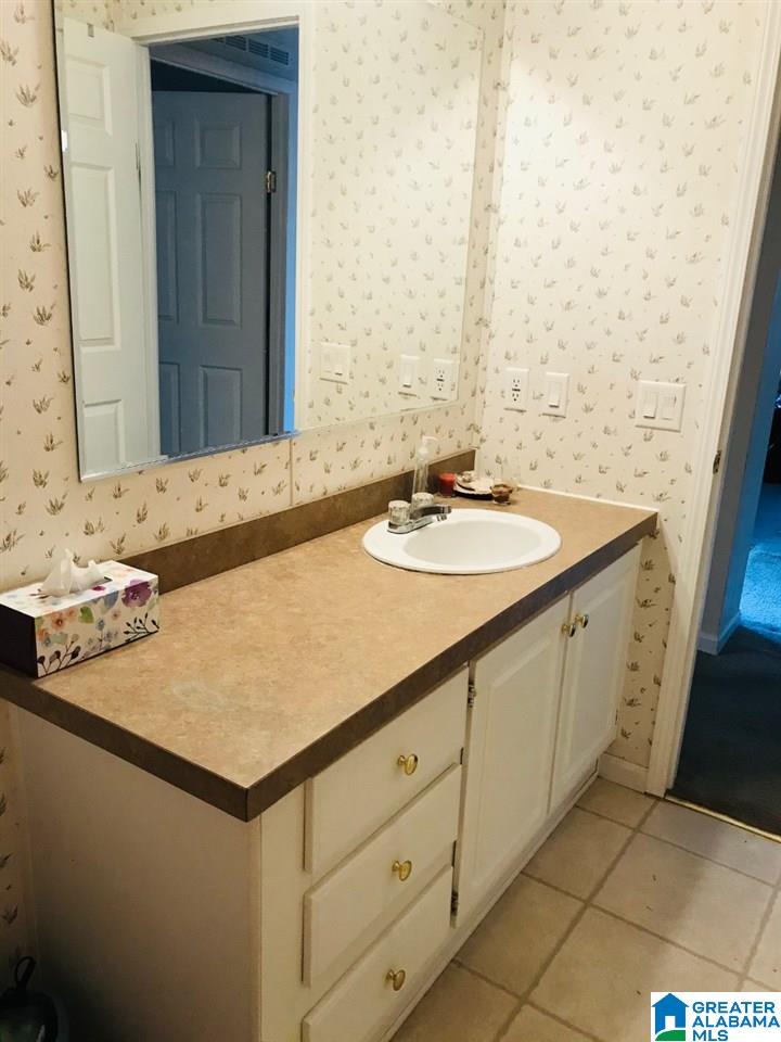 5096 Riles Drive Bessemer, AL 35022 - Photo 6 of 32